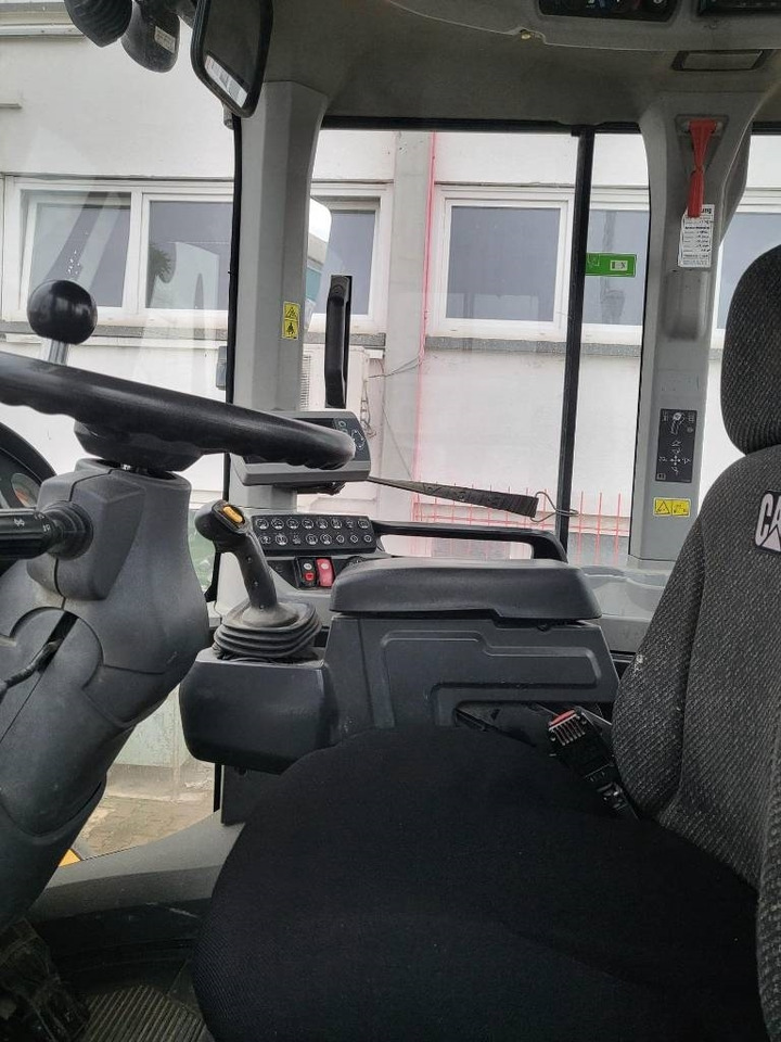 Wheel loader CAT 930 K