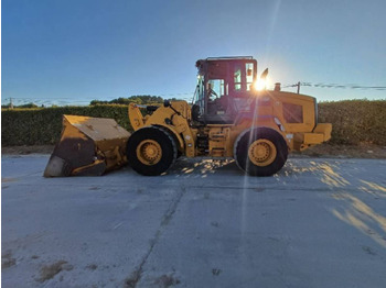 Wheel loader CAT 938M