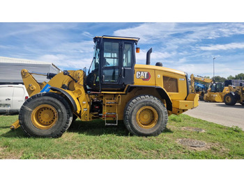 Wheel loader CAT 938M