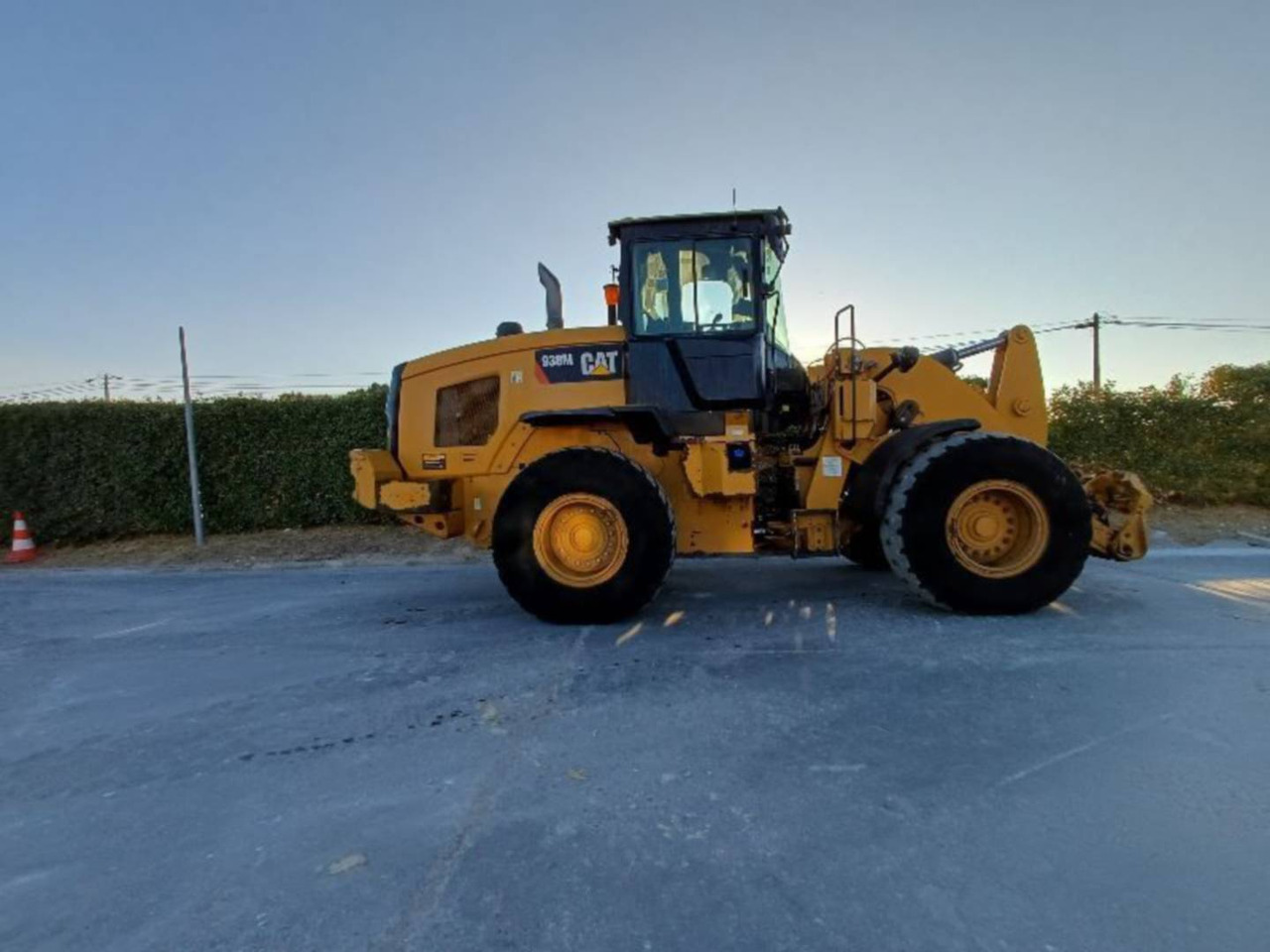 Wheel loader CAT 938M