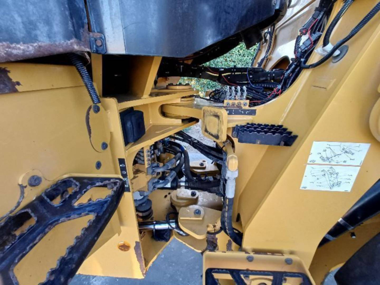 Wheel loader CAT 938M