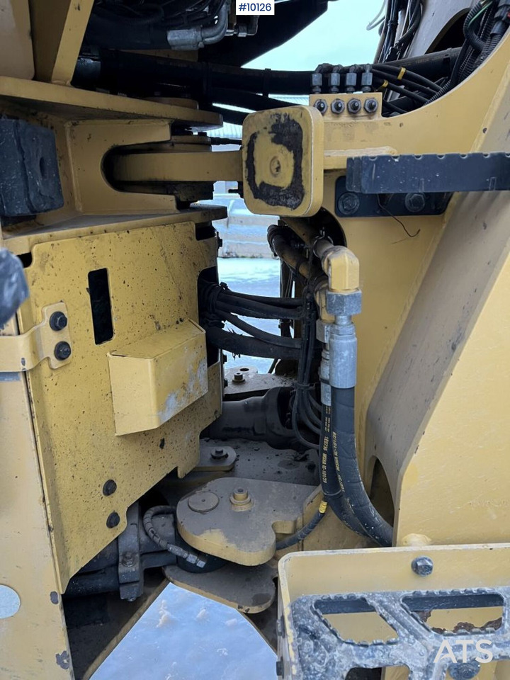 Wheel loader CAT 938M Wheel Loader Long Boom