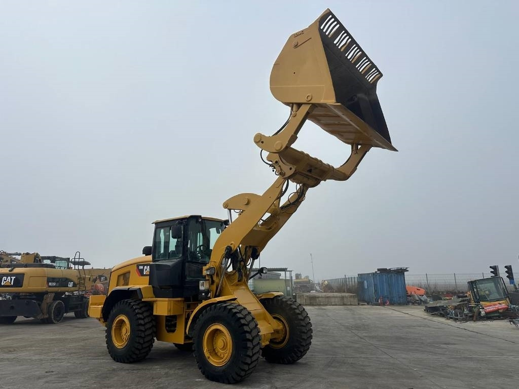 Wheel loader CAT 938 K