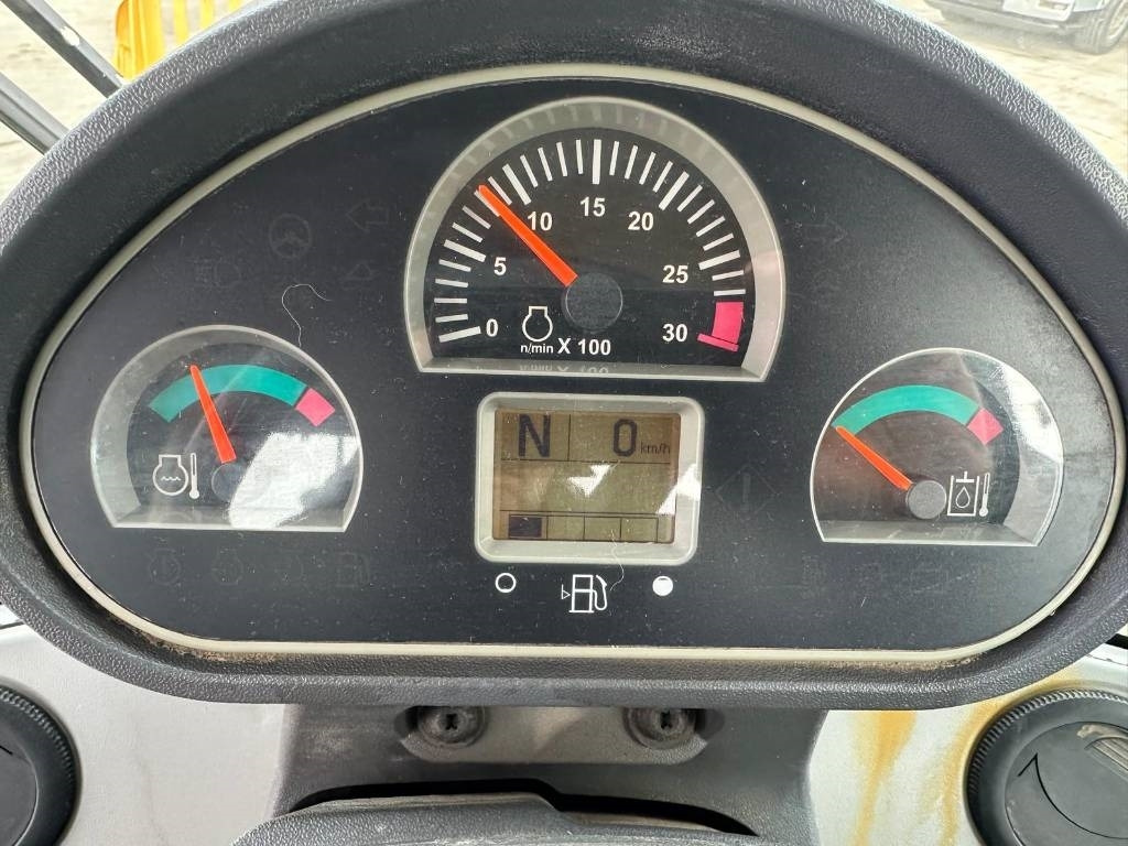 Wheel loader CAT 938 K