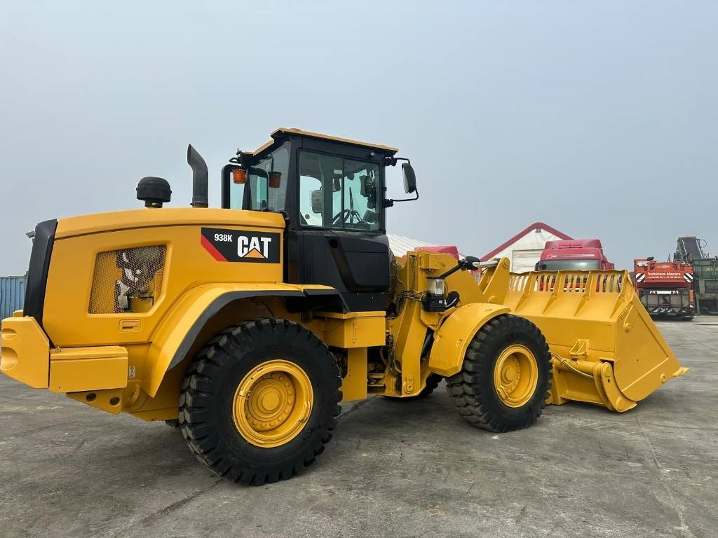 Wheel loader CAT 938 K