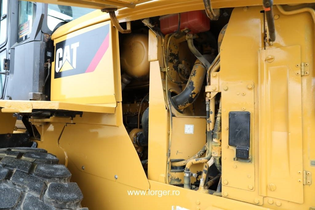 Wheel loader CAT 938 M