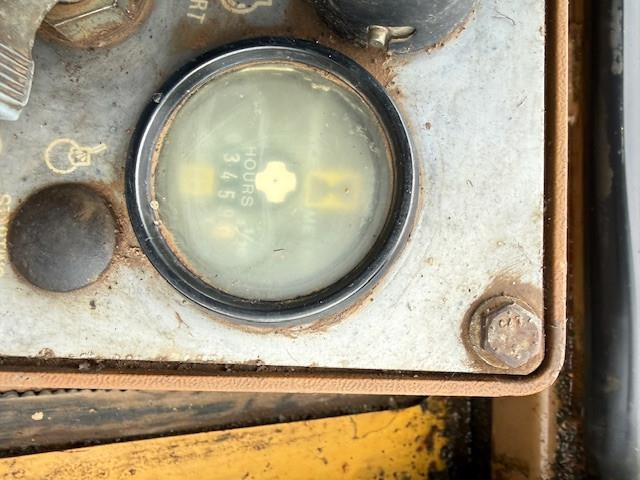 Wheel loader CAT 943