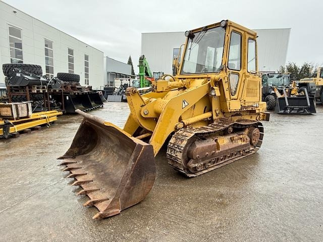 Wheel loader CAT 943