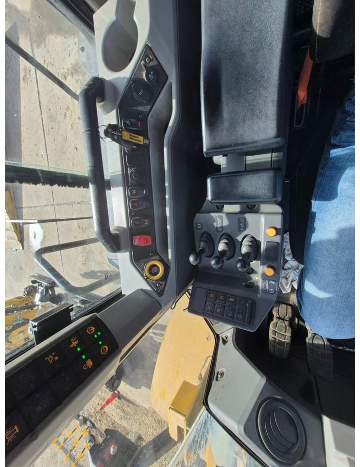 Wheel loader CAT 950