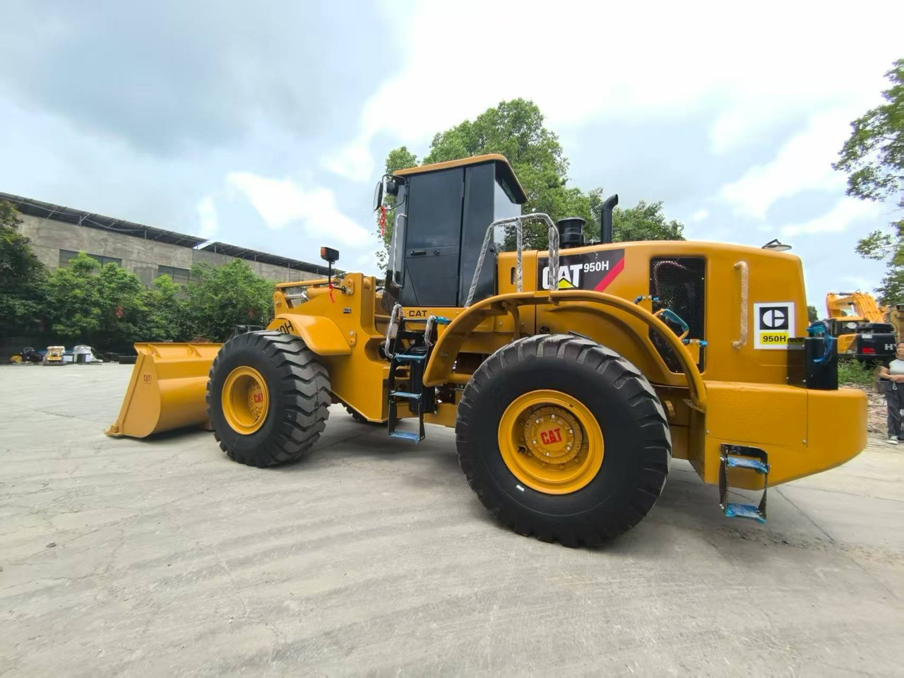 Wheel loader CAT 950H