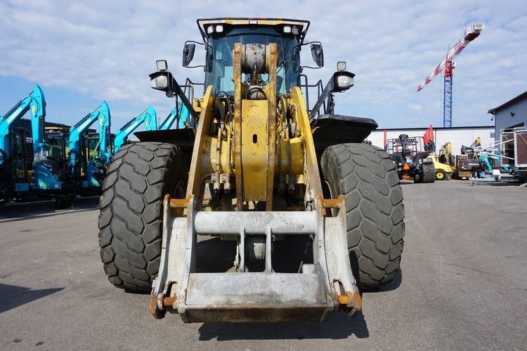 Wheel loader CAT 950M