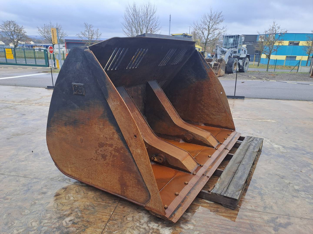 Wheel loader CAT 950M