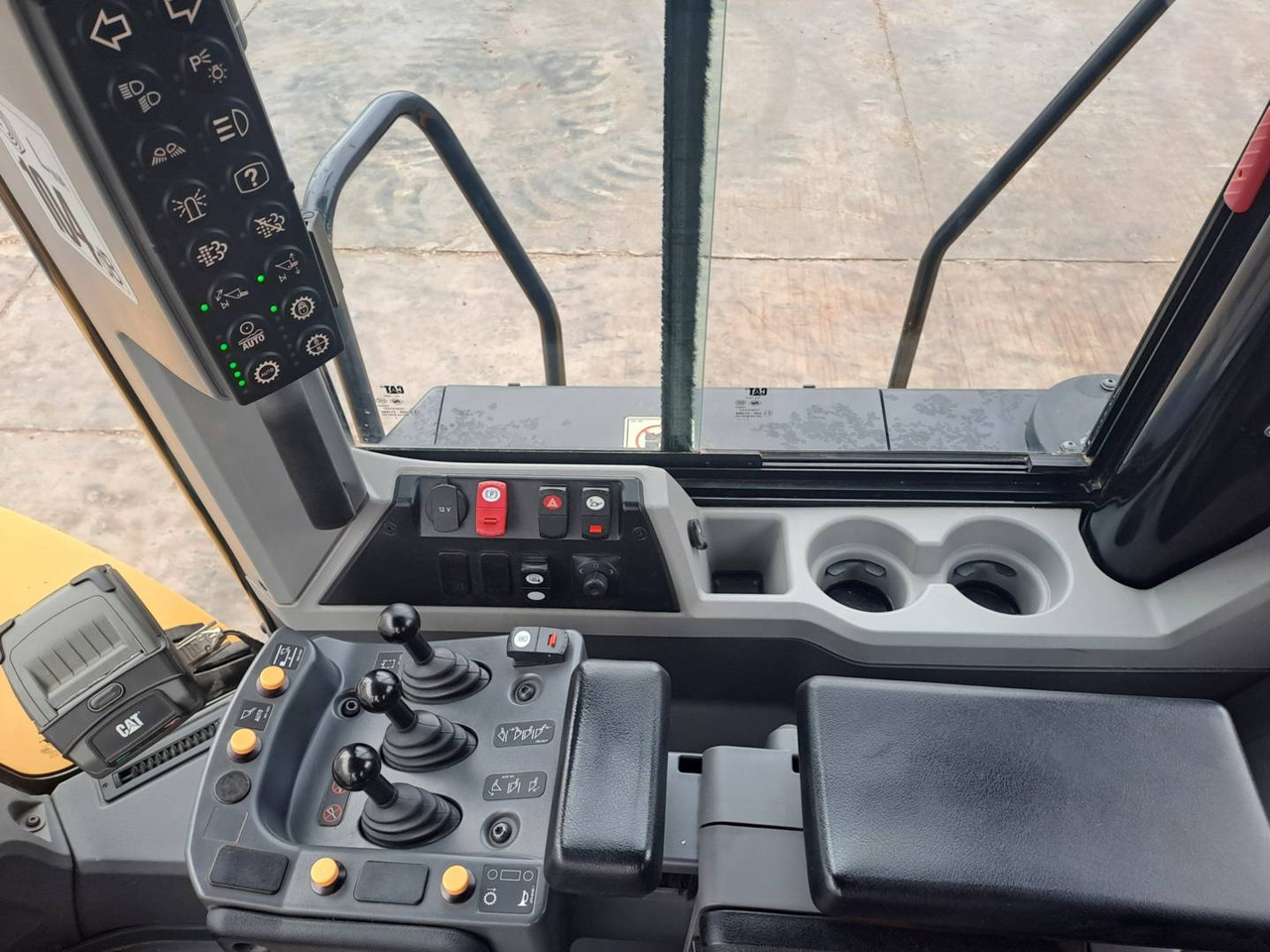 Wheel loader CAT 950M