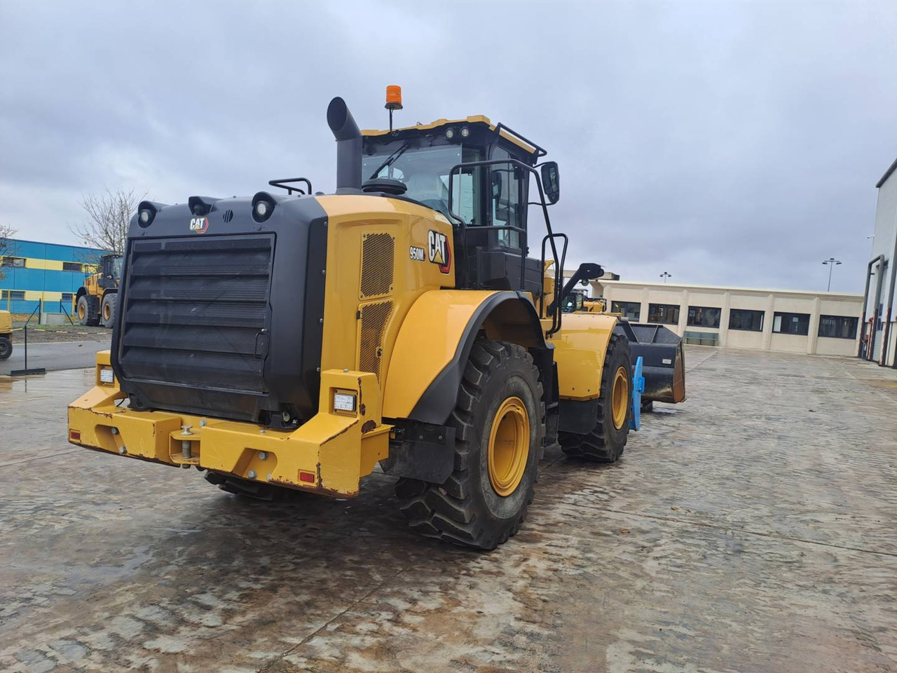 Wheel loader CAT 950M