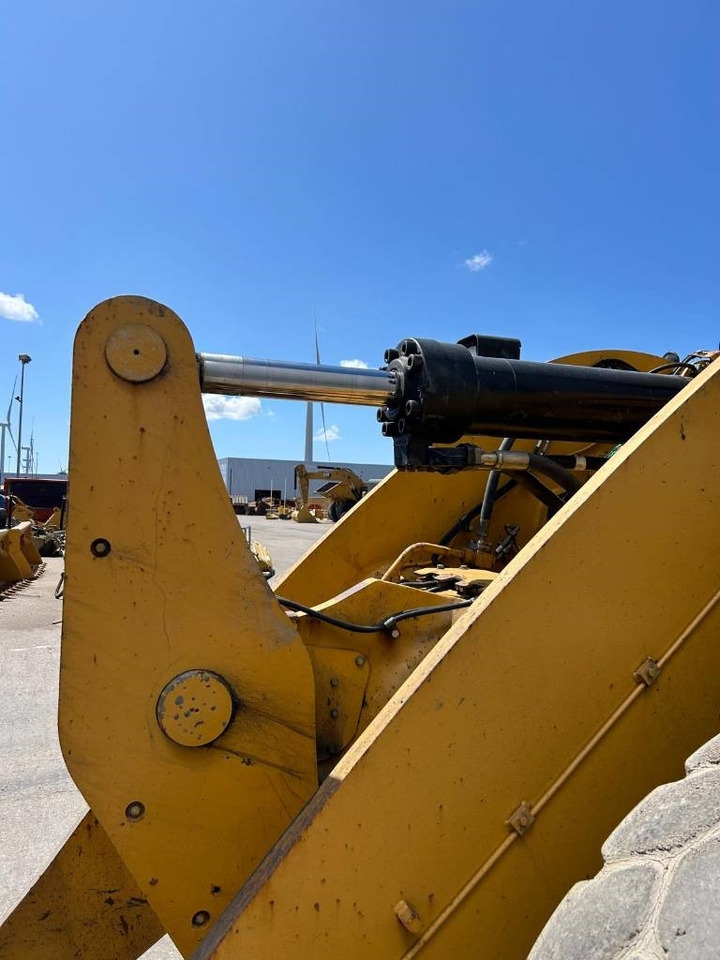 Wheel loader CAT 950 K