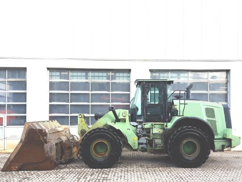 Wheel loader CAT 950 M