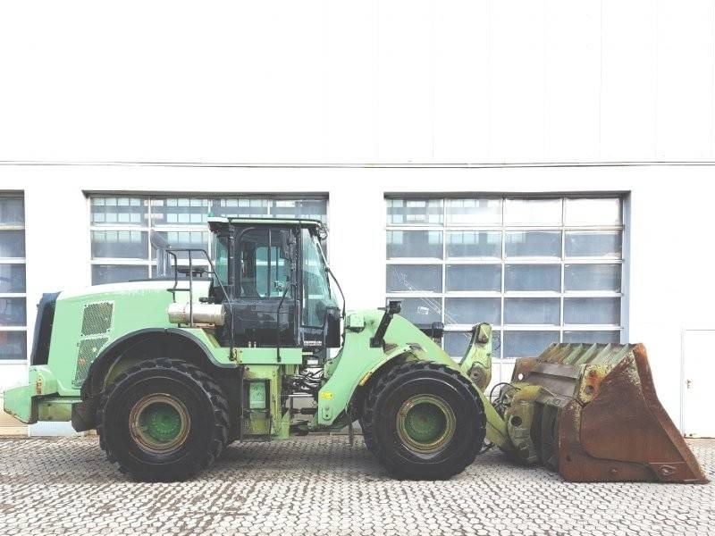 Wheel loader CAT 950 M