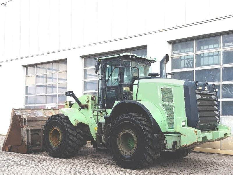 Wheel loader CAT 950 M