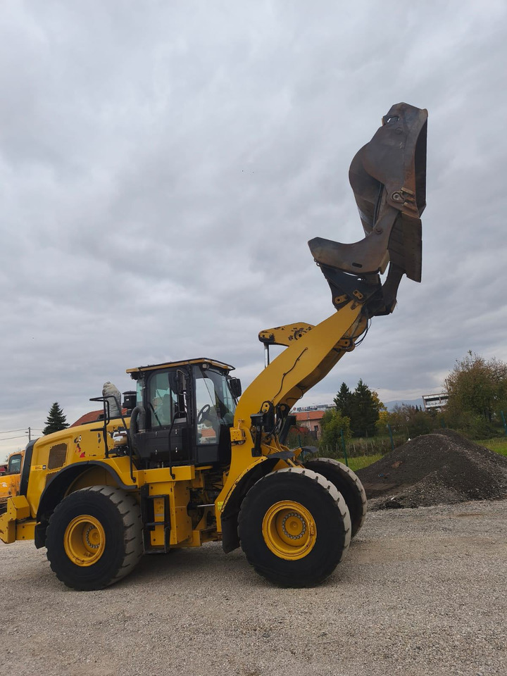 Wheel loader CAT 950 M