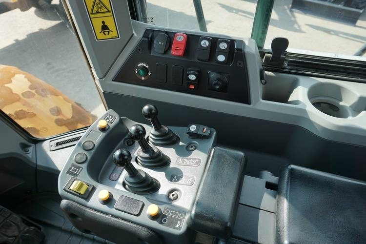 Wheel loader CAT 950 M (GEARBOX PROBLEM)