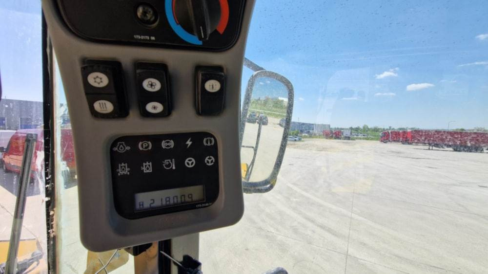 Wheel loader CAT 962H