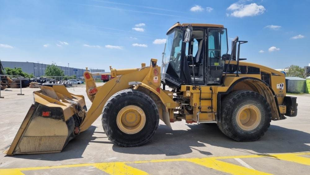Wheel loader CAT 962H