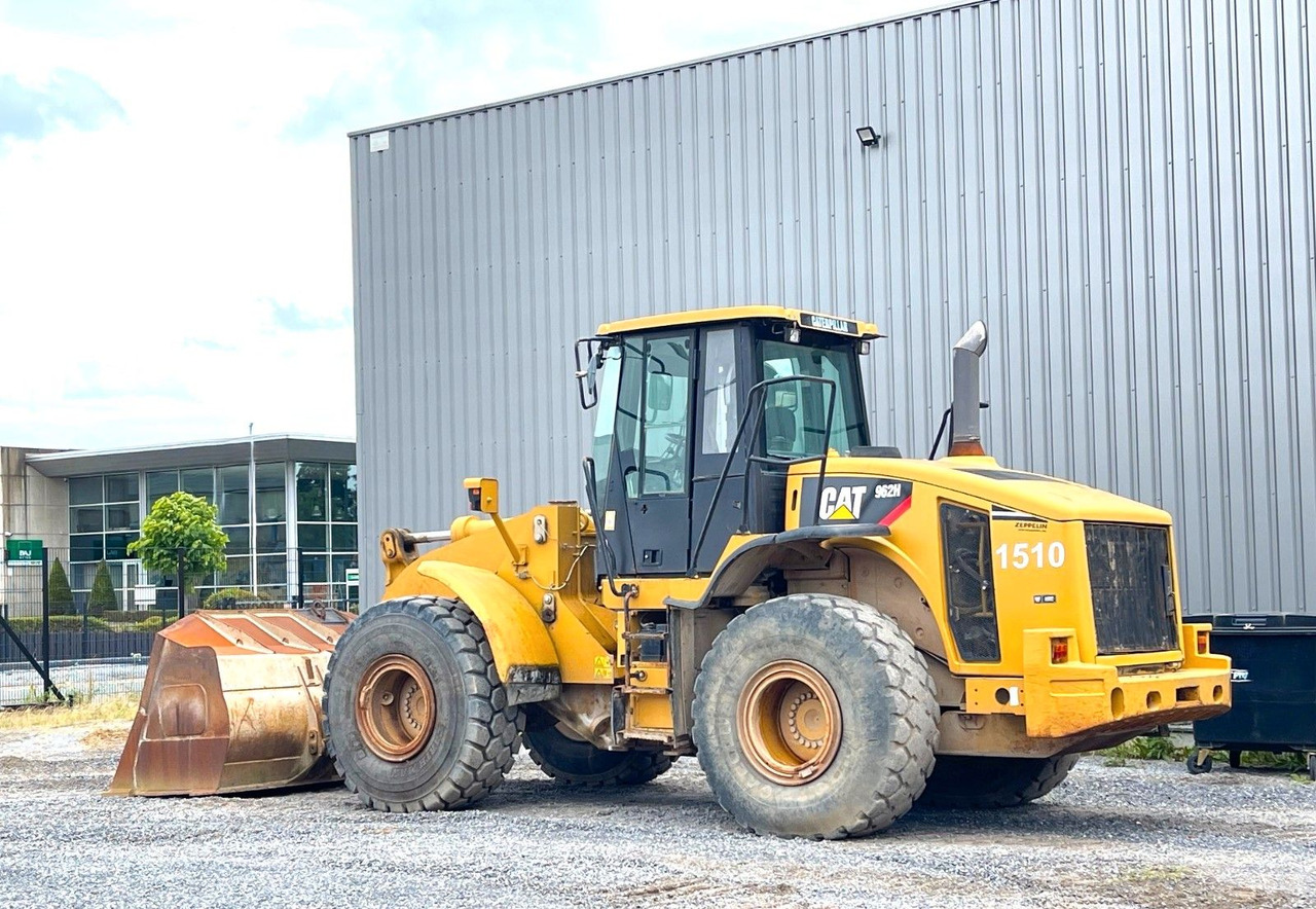 Wheel loader CAT 962H