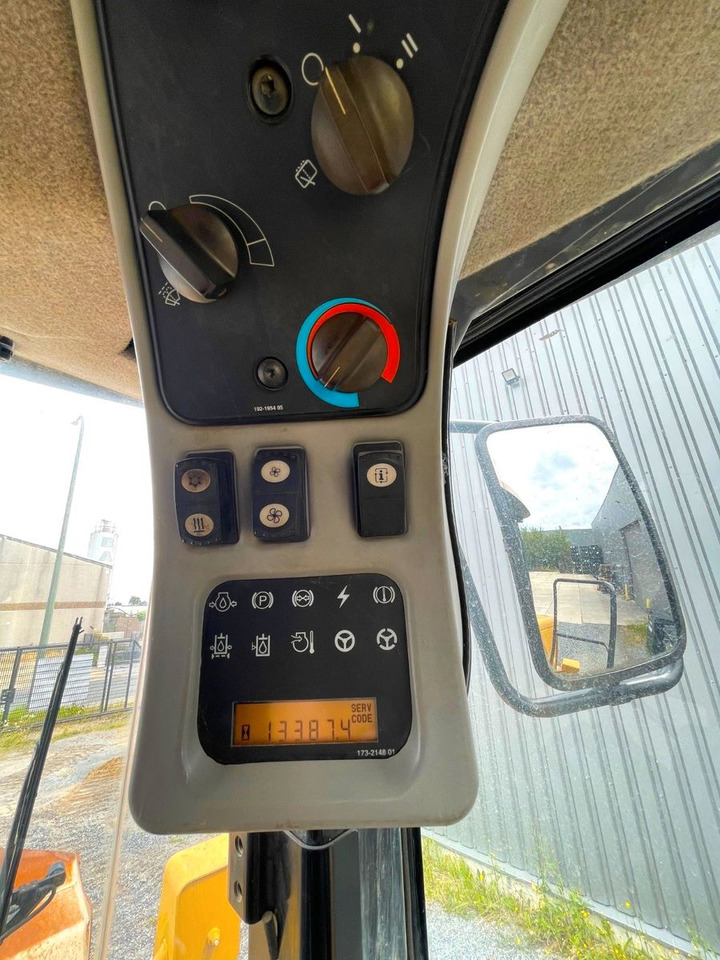 Wheel loader CAT 962H