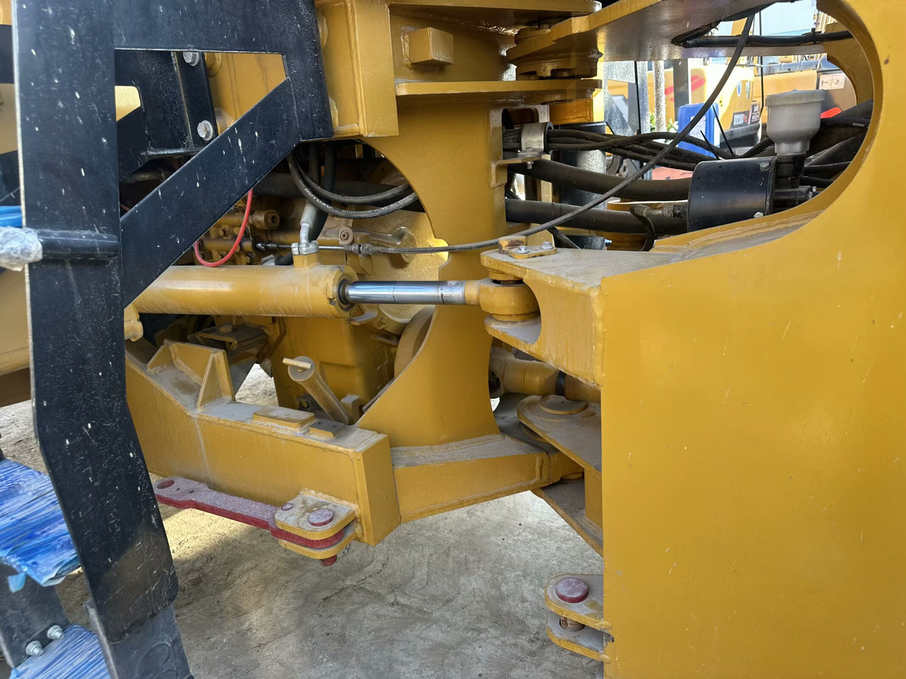 Wheel loader CAT 966H