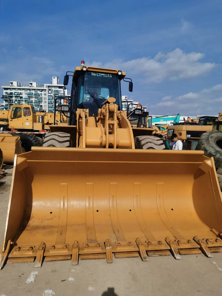 Wheel loader CAT 966H