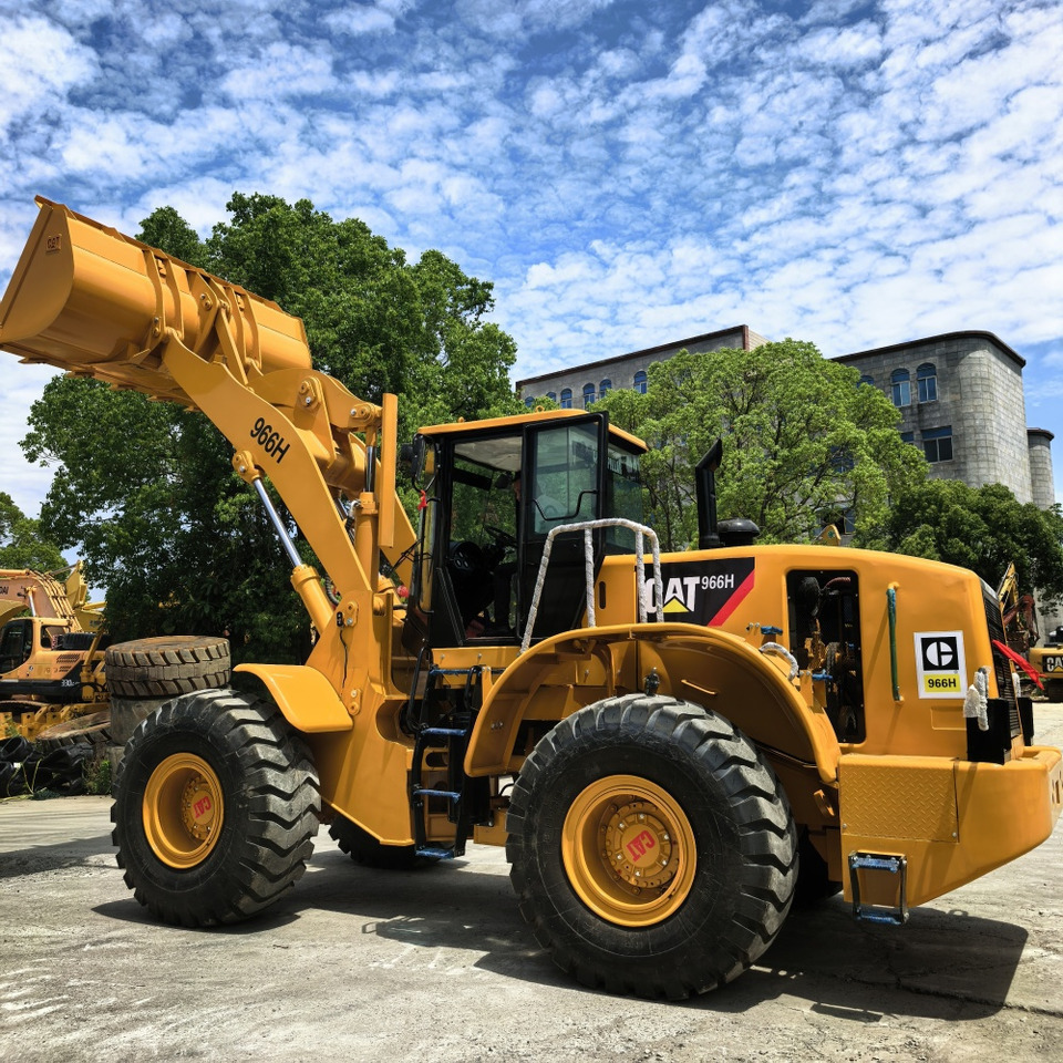 Wheel loader CAT 966H