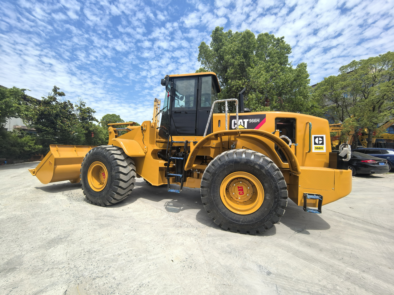 Wheel loader CAT 966H
