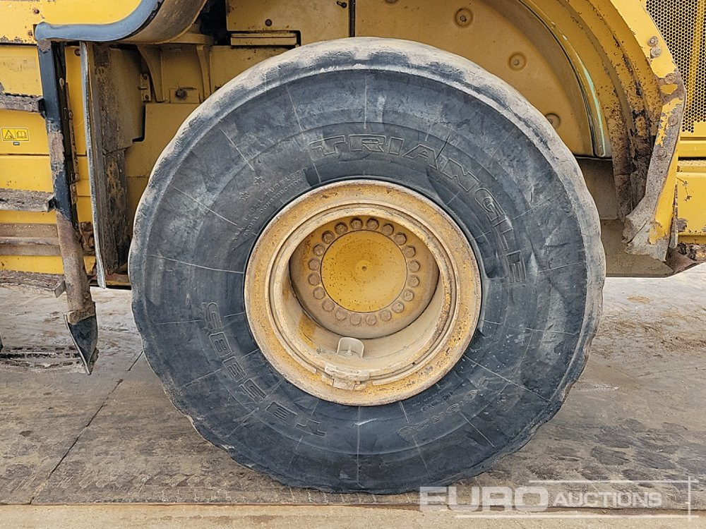 Wheel loader CAT 966H