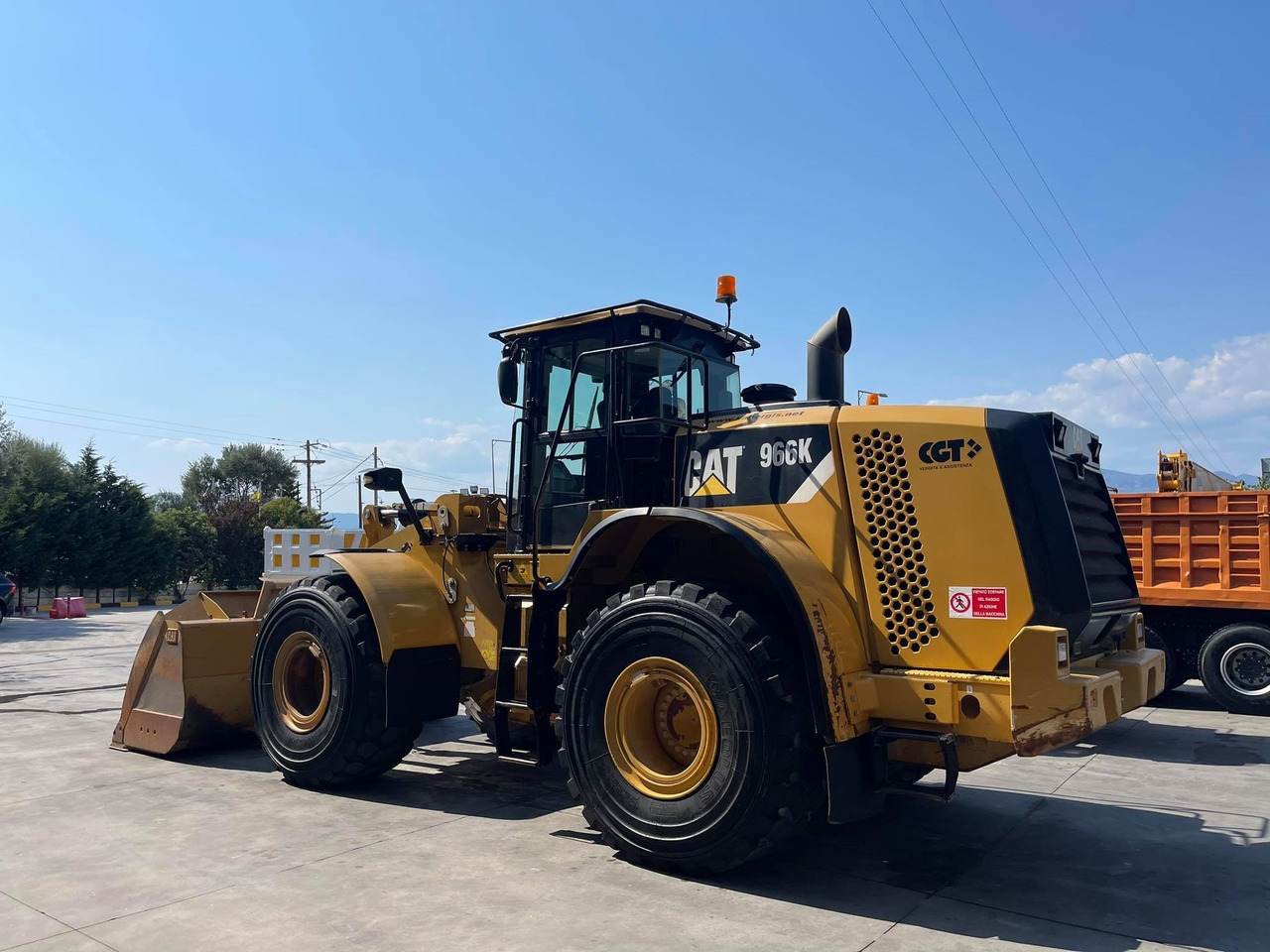 Wheel loader CAT 966K