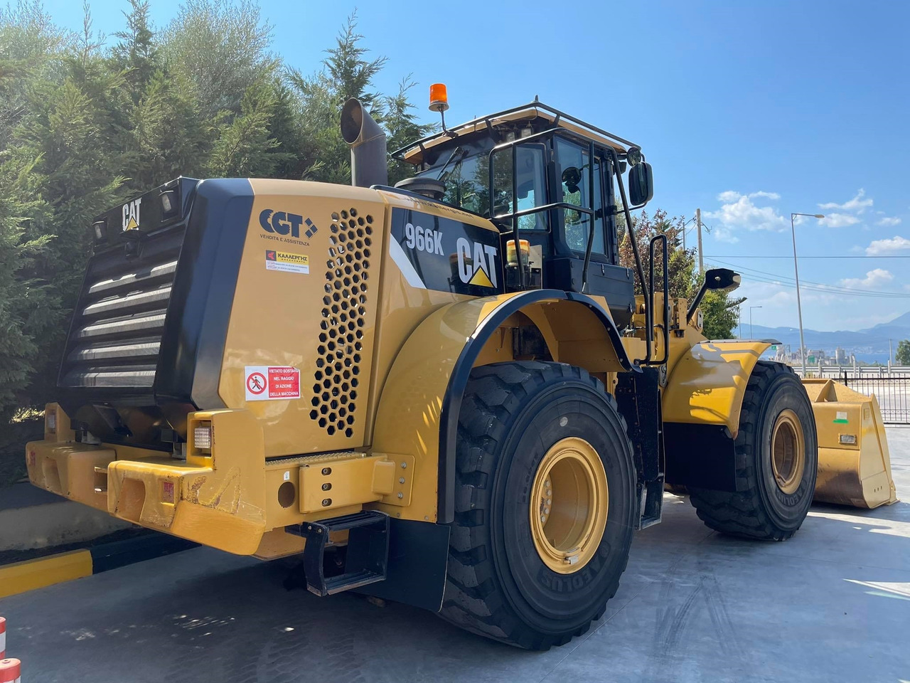 Wheel loader CAT 966K