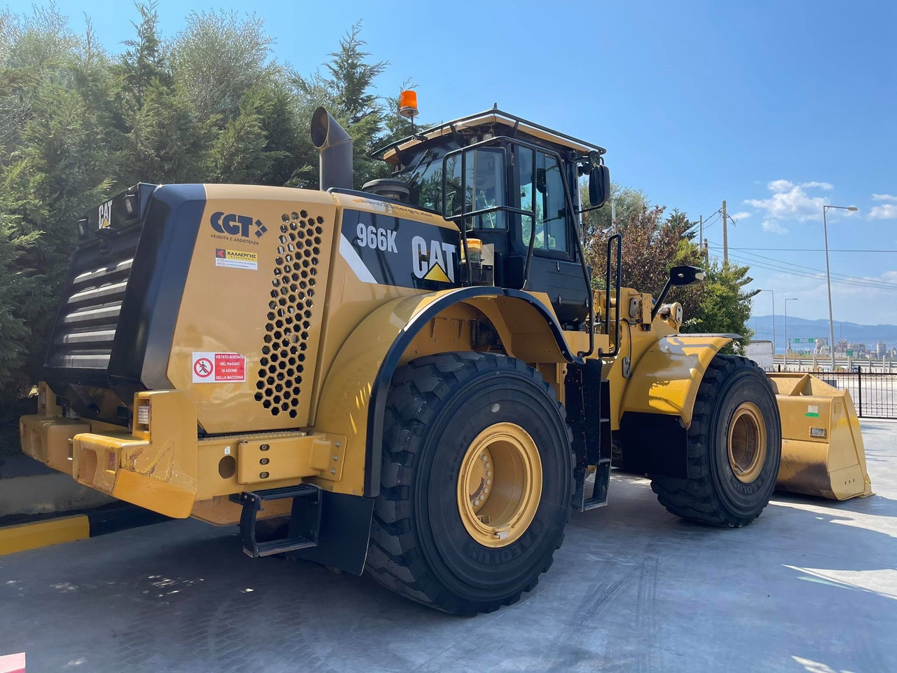 Wheel loader CAT 966K