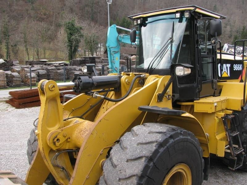 Wheel loader CAT 966K Top stanje