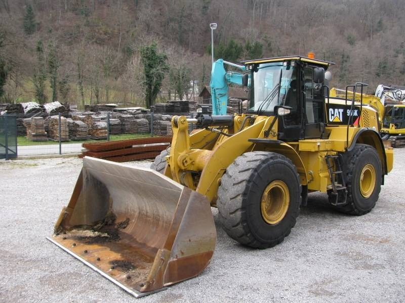 Wheel loader CAT 966K Top stanje