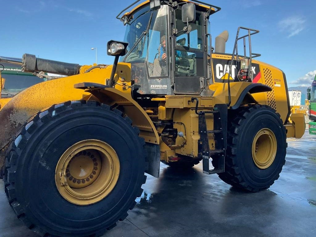 Wheel loader CAT 966K XE