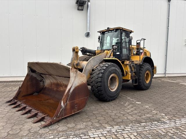 Wheel loader CAT 966M