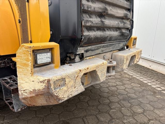 Wheel loader CAT 966M