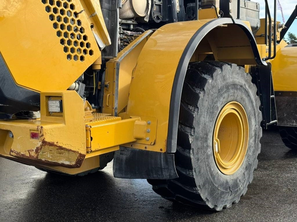 Wheel loader CAT 966M