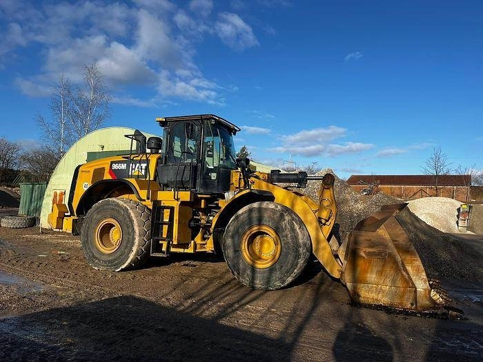 Wheel loader CAT 966M