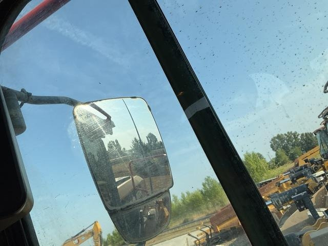 Wheel loader CAT 966M XE