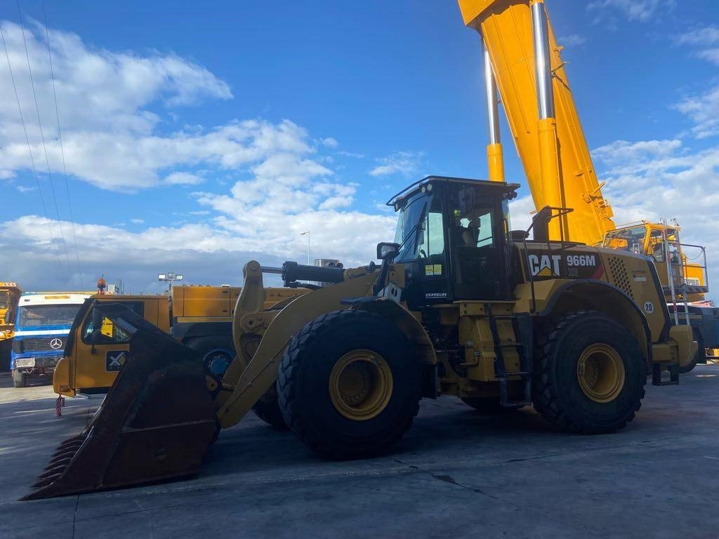 Wheel loader CAT 966M XE