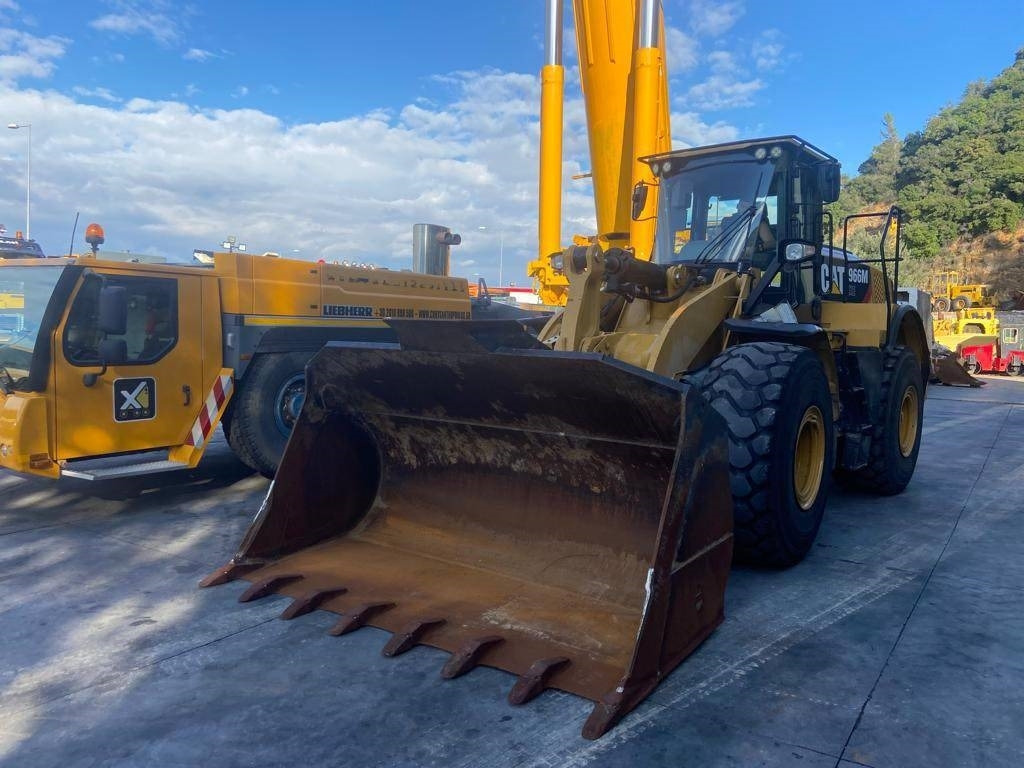 Wheel loader CAT 966M XE