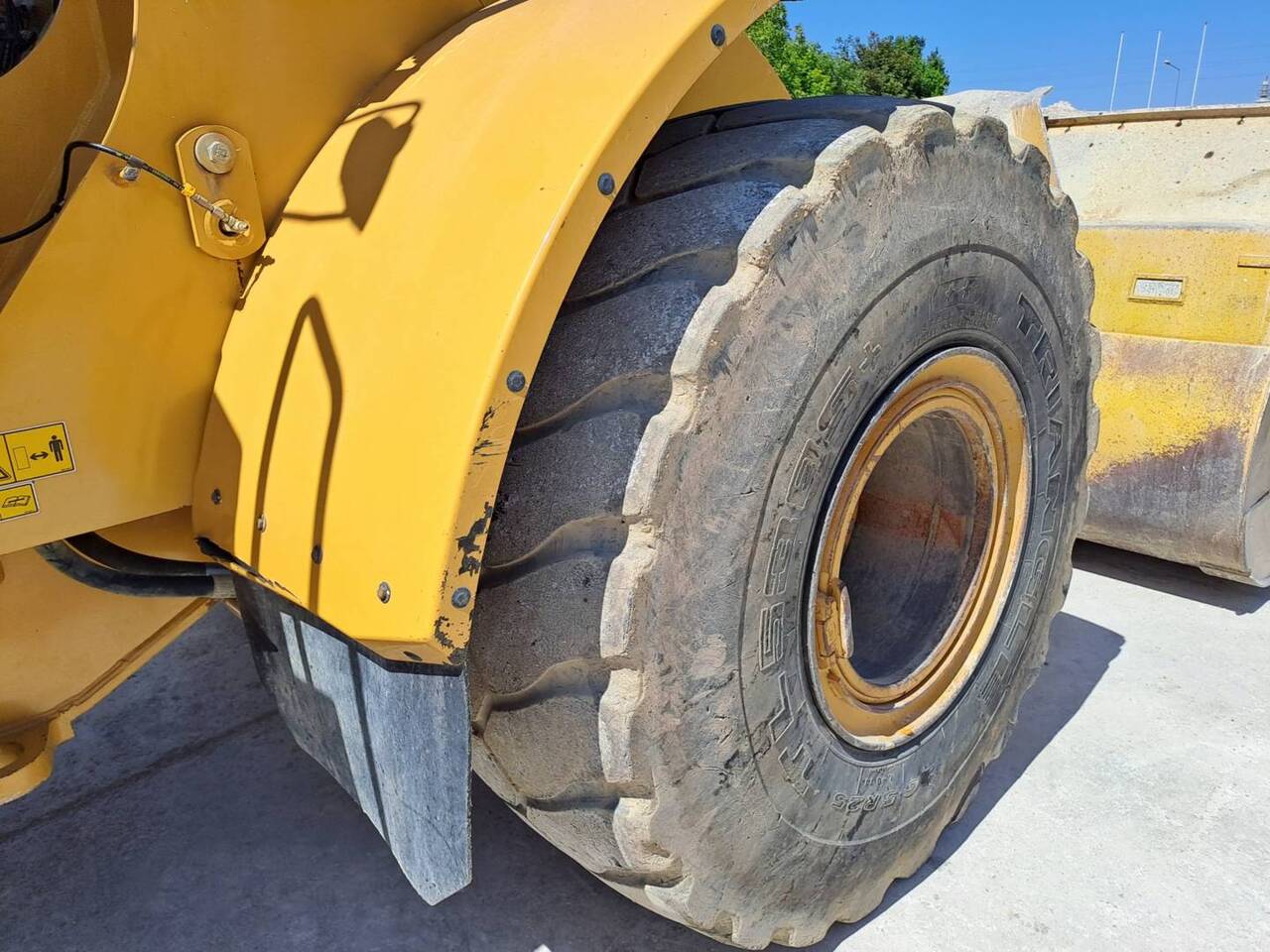 Wheel loader CAT 966M XE