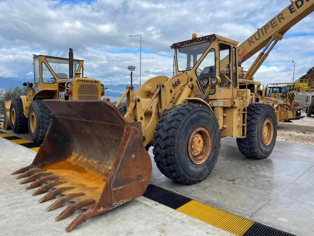 Wheel loader CAT 966 C