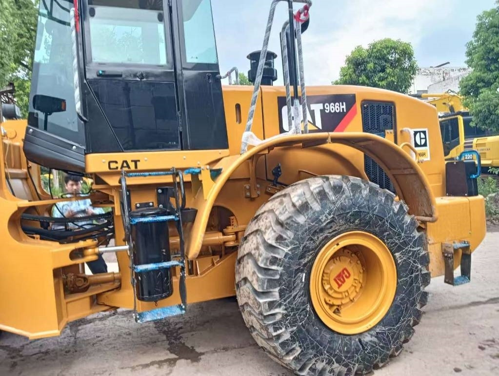 Wheel loader CAT 966 H