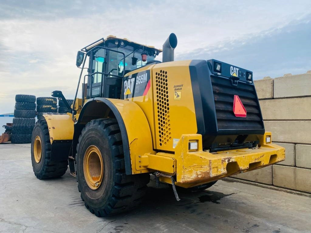 Wheel loader CAT 966 M
